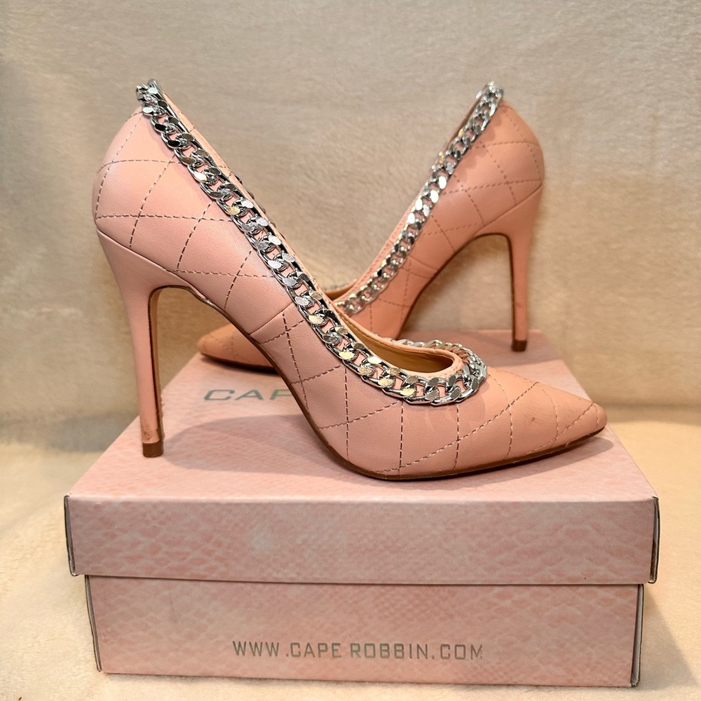 Cape Robbin pink heels with silver chain